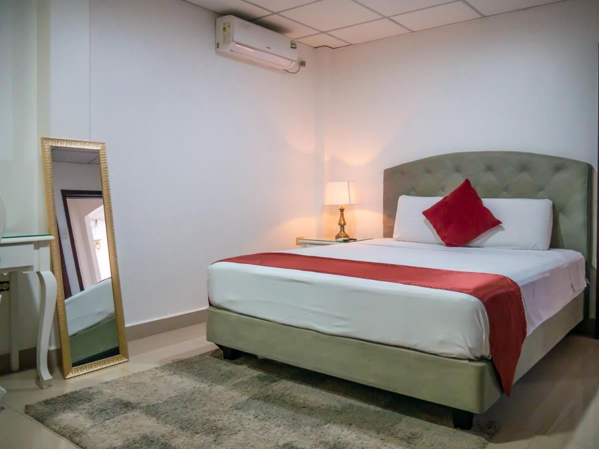 Hotel Boutique The Royalty Guayaquil Exterior photo